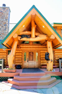 Yellowstone Log Homes Front Entry at Mcgregor Log Home 4429