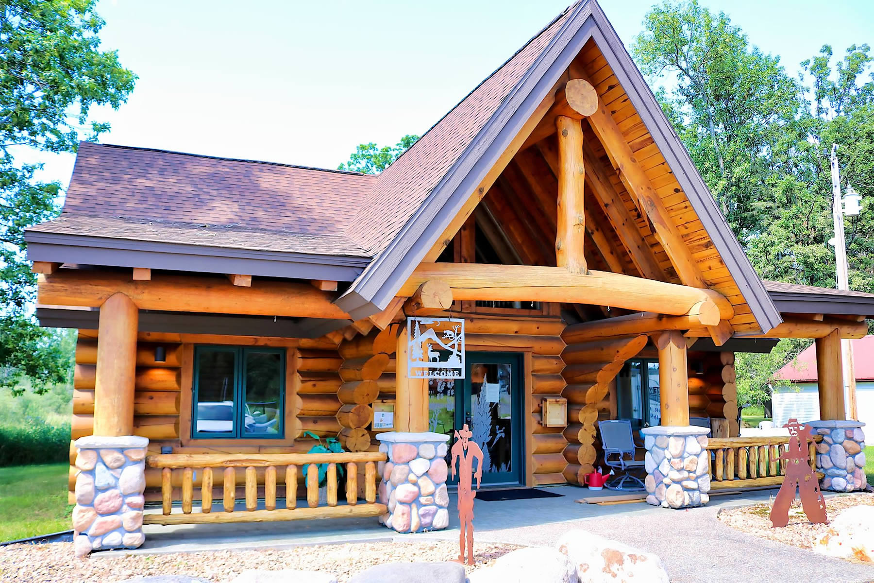 Yellowstone Log Homes custom and Log Lake home builder McGregor office 4386
