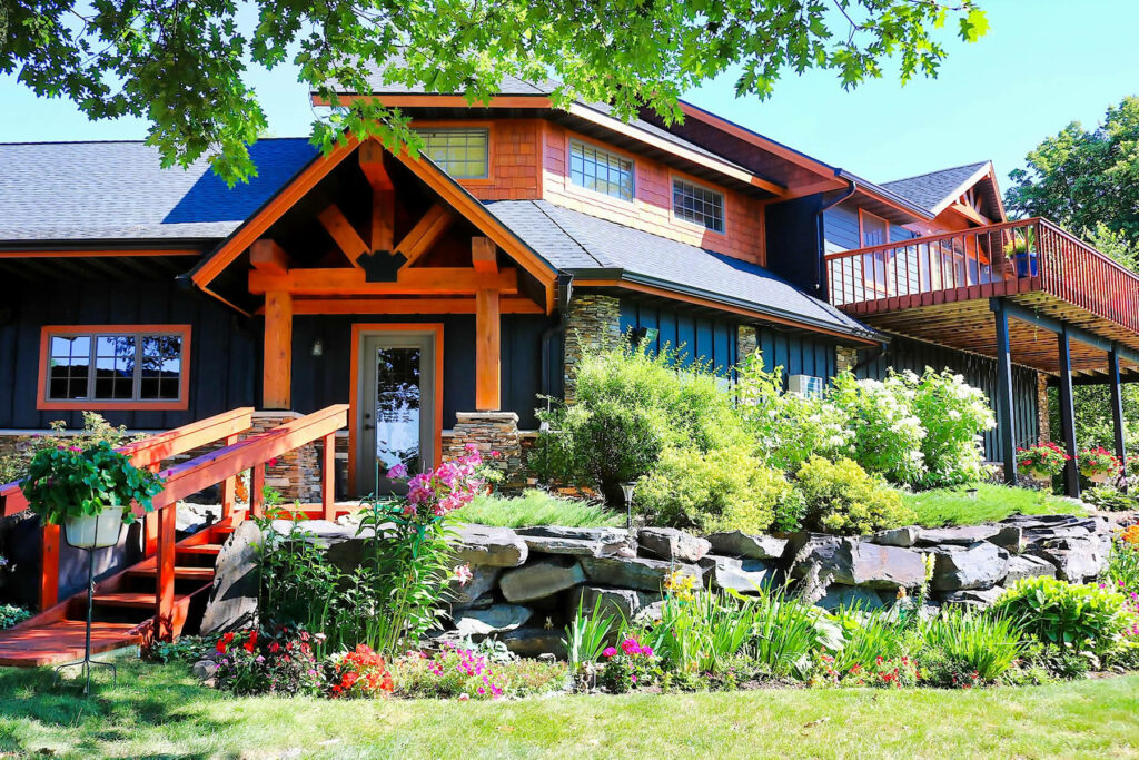 Yellowstone Log Homes example of custom home exterior 4326